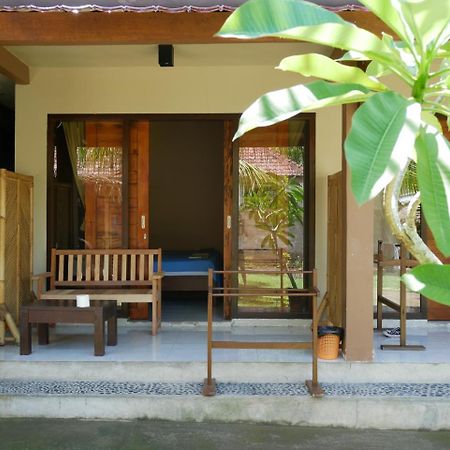 Asoka Homestay Senggigi Exterior foto